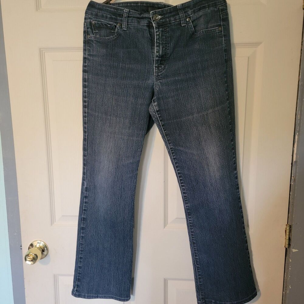 Women's Nine West Size 10 boot cut Dark Wash Denim Jeans